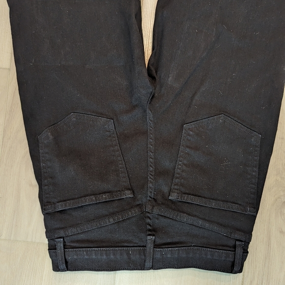 Reformation Black Wide Leg Jeans - Size 26 - Super comfy! - Picture 6 of 8